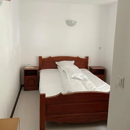 Pensiunea Pe Drumuri De Munte Guest house *